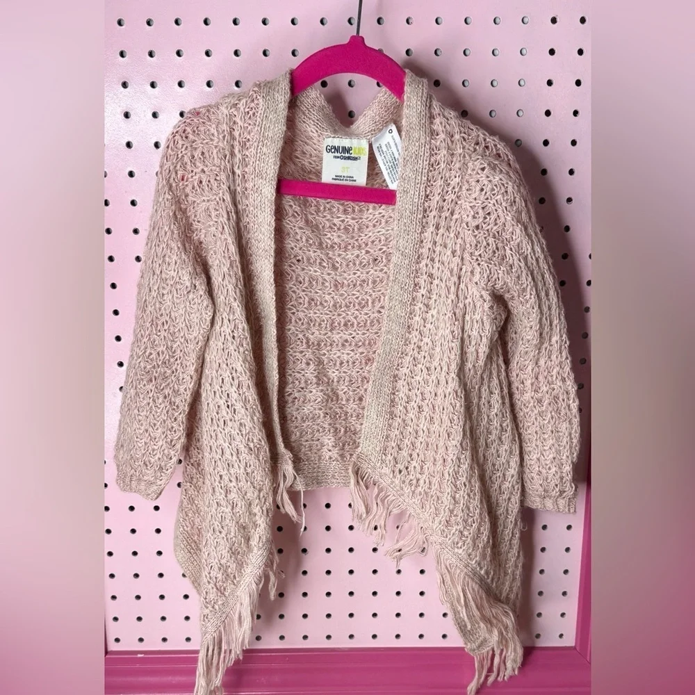 Genuine Kids Heathered Mauve Fringe Cardi. great Condition. Size 3t